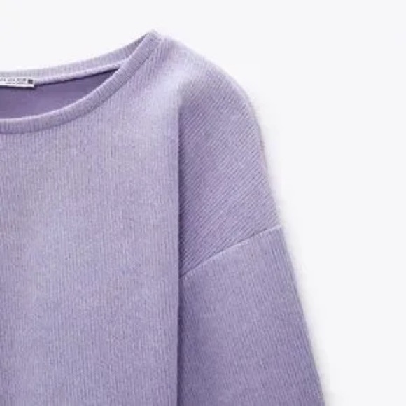 ZARA Crop Sweatshirt Sweater Lilac Crew Neck - Picture 3 of 8